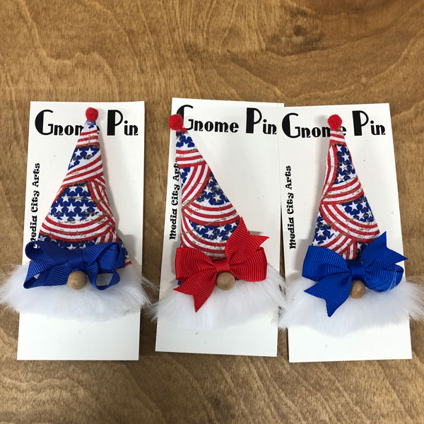 hand crafted gnome pin or brooch, USA, July 4th, patriotic.